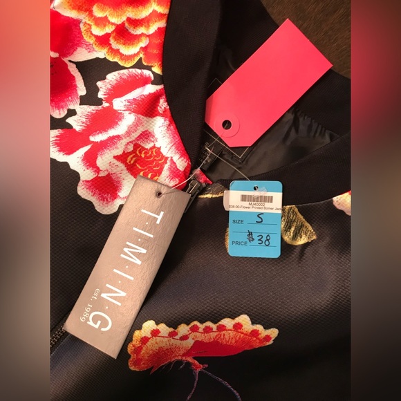 NWT Black Scarf Print Floral Satin Bomber Jacket Sz S - Picture 7 of 7